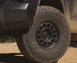 Black SUV with custom wheel