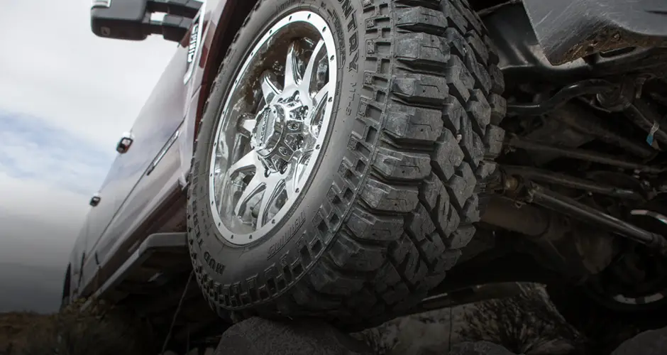 Vehicle with Dean tires