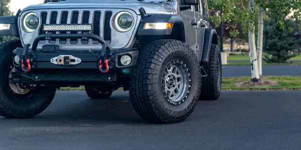 Tires on a lifted Jeep