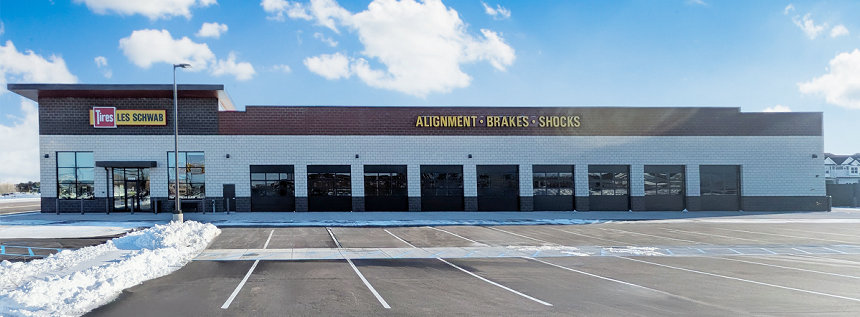 8690 Parkview Ave NE